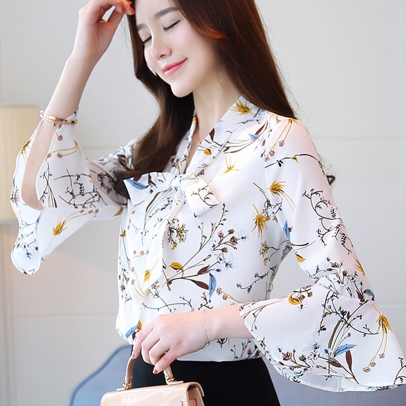 Áo kiểu chất Chiffon tay loe hoạ tiết hoa thời trang công sở cho phái nữ