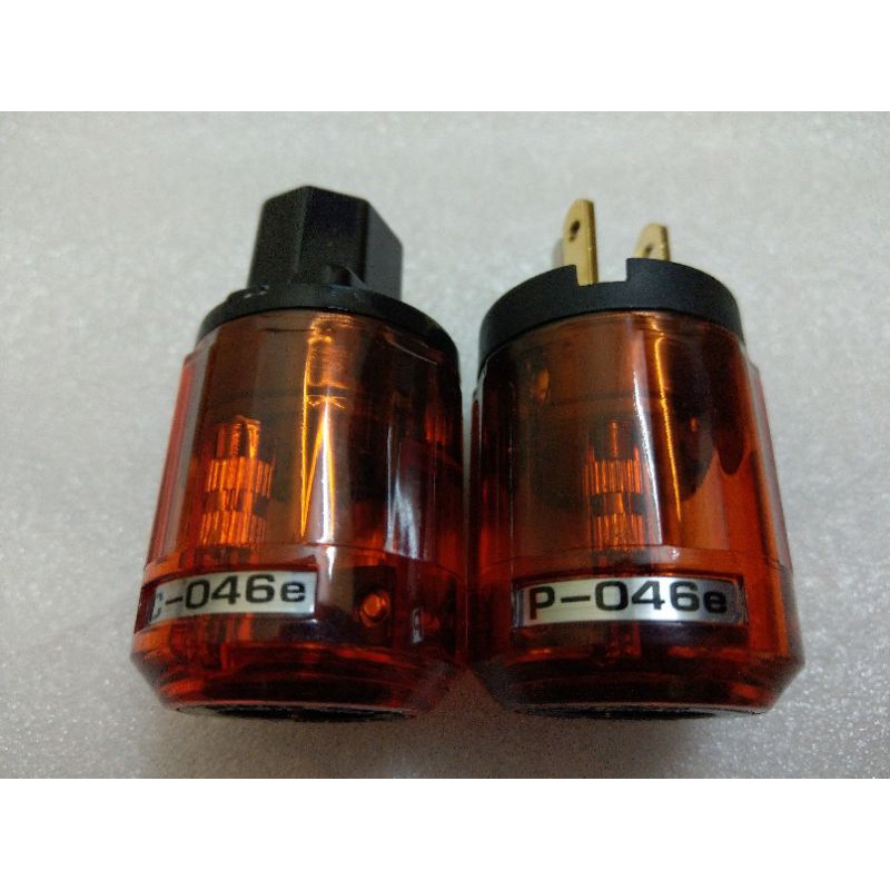 Jack nguồn audio Oyaide made in Japan