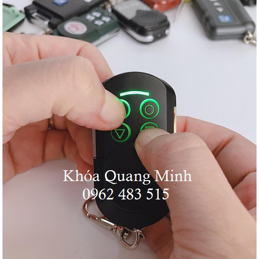 Khóa cửa cuốn Bossdoor phím xanh, hàng Chính hãng, bh 1 năm