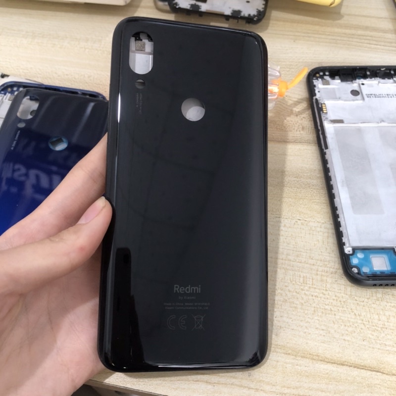 Combo Bộ Vỏ Sườn + Màn Hình Xiaomi Redmi 7 Zin Hàng Cao Cấp .( kèm bộ ốc vít )