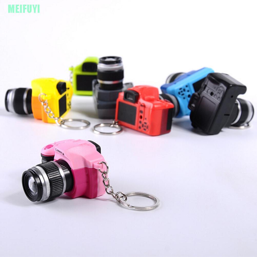 Móc khoá trang trí mặt hình máy ảnh mini có đèn và âm thanh vui nhộn