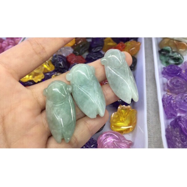 Ngọc thiền ( ve sầu) cẩm thạch
