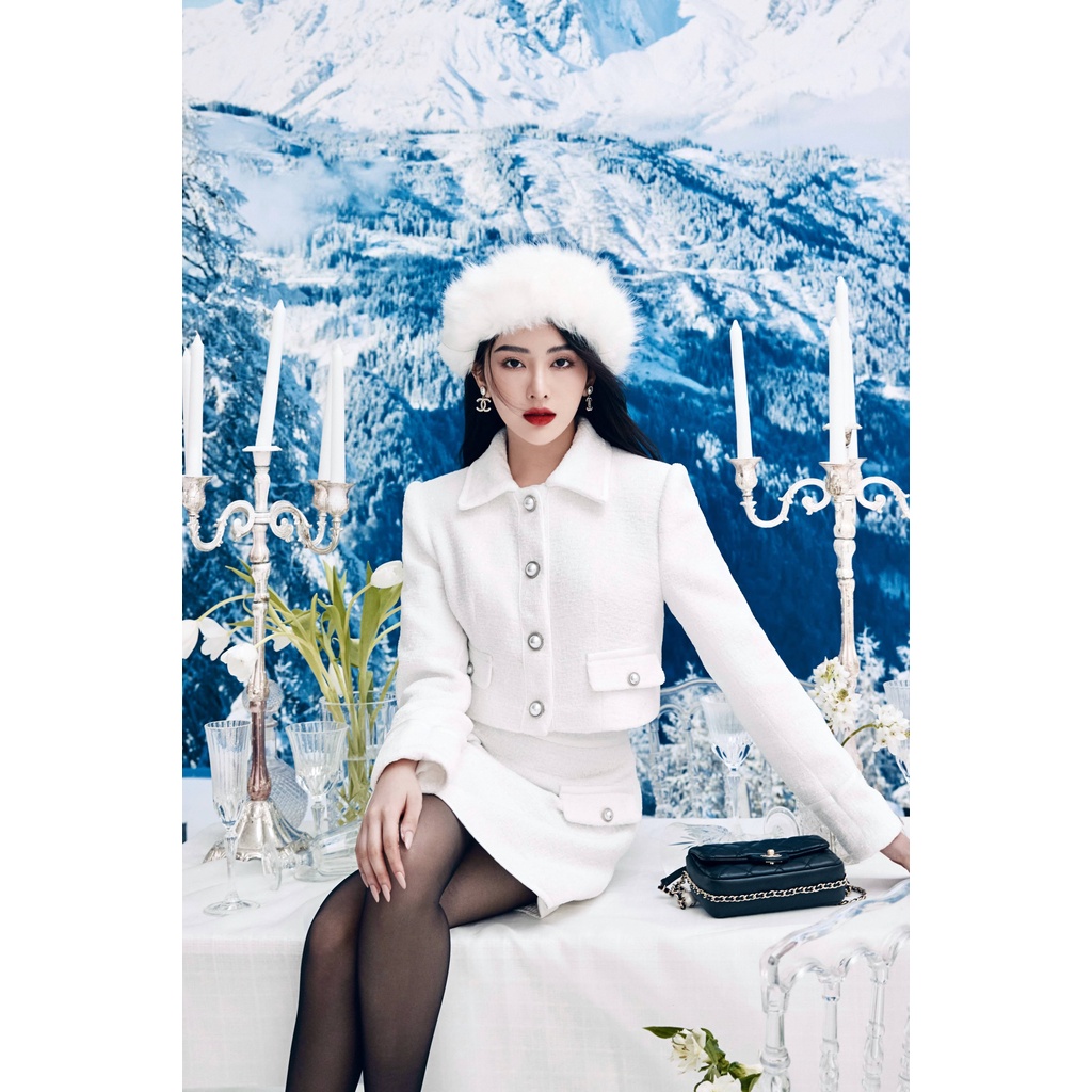 Set áo khoác dạ tweed trắng và chân váy A HUONG BOUTIQUE HBVEST164