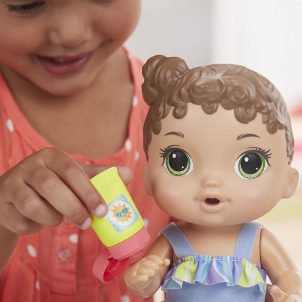 Búp bê BABY ALIVE  Bé Lucy đi biển E8718