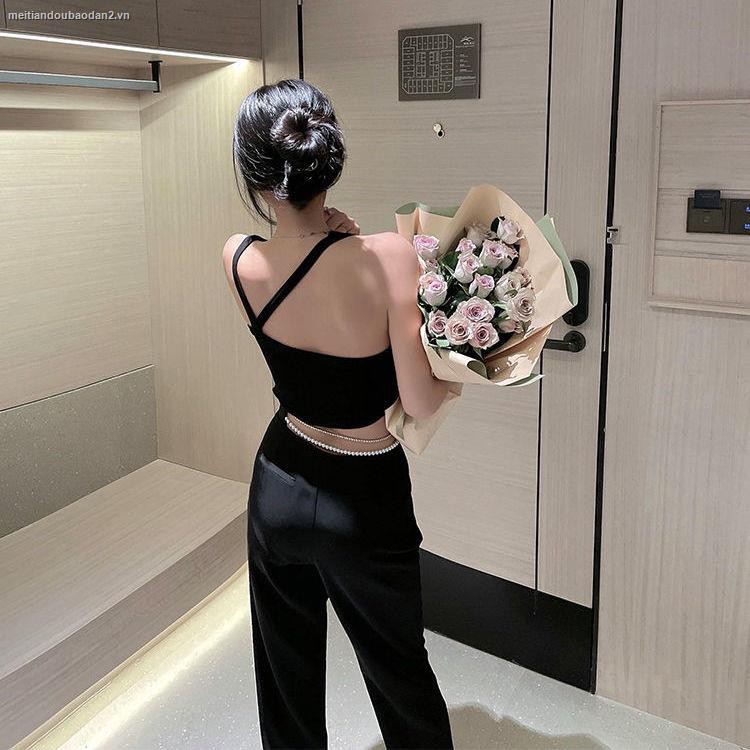 Quần dài ống rộng lưng cao màu đen phối chuỗi đá và ngọc trai giả thời trang cho nữ | BigBuy360 - bigbuy360.vn