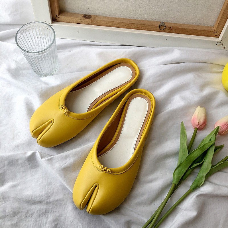 Giày sục mũi thiết kế độc đáo đế bằng cho nữ | BigBuy360 - bigbuy360.vn