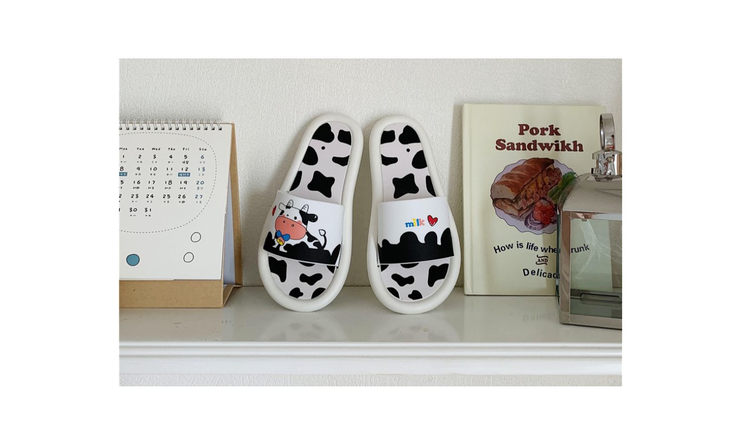 Korean version of the dairy anti-slip soft bottom indoor cool slippers