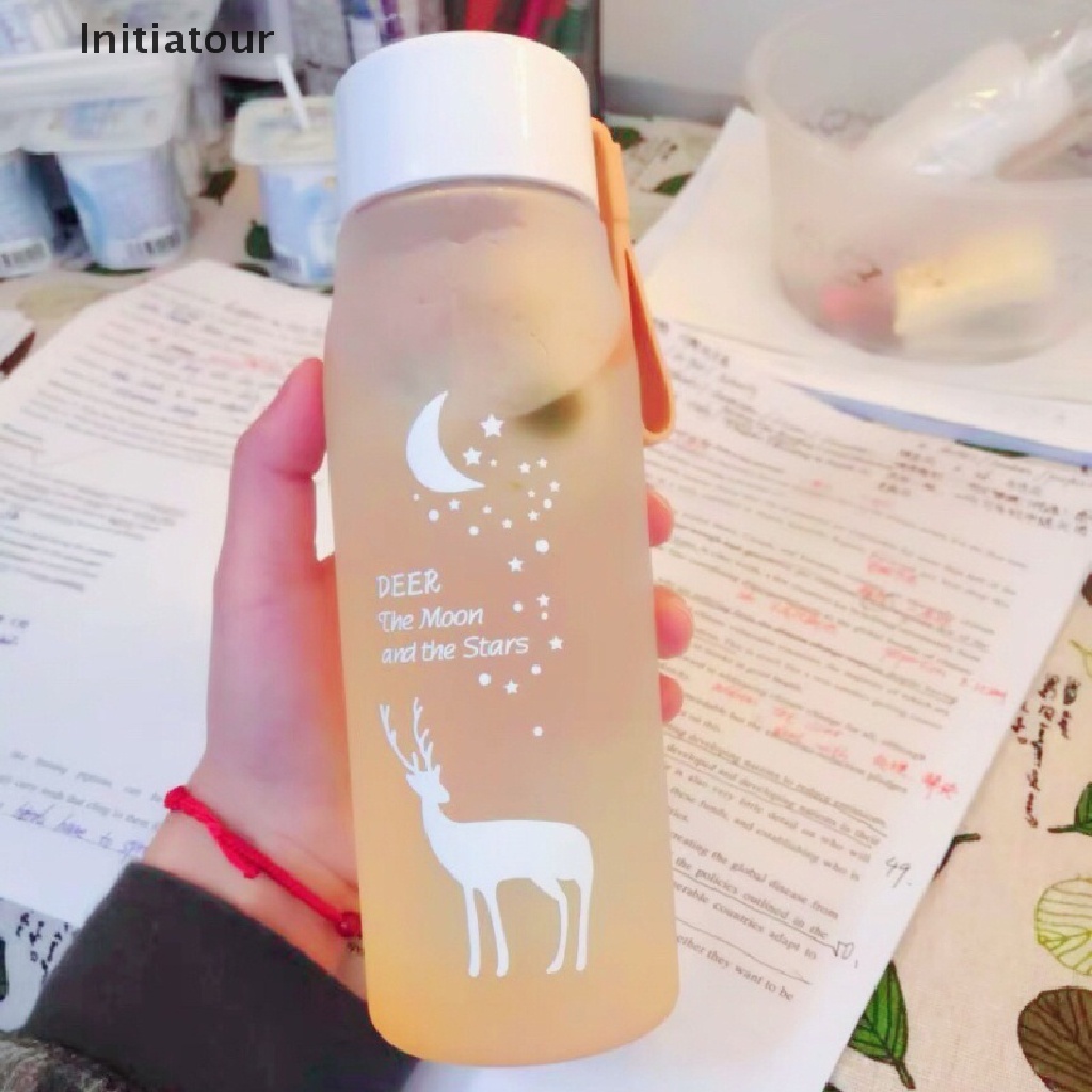 Bình nước thể thao 560ml có dây đeo chống rơi tiện dụng