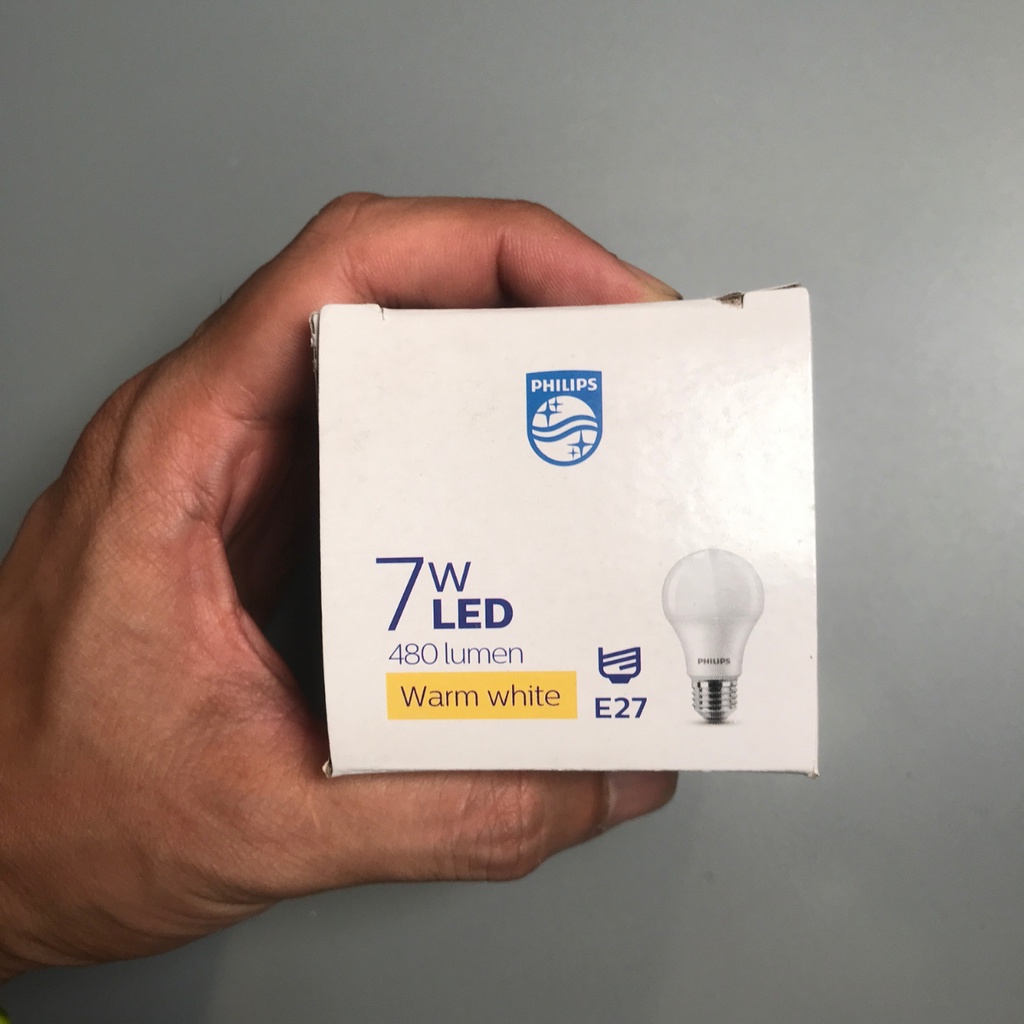 Bóng đèn LED Bulb đui E27 Philips HV 1PF/20 GMGC công suất 7W ánh sáng vàng 3000K tuổi thọ 6000K quang thông 480lm