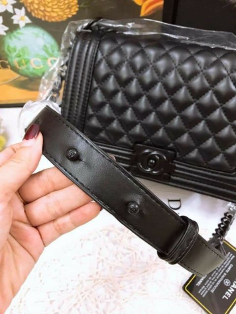Túi ô trám đen size 20 , size 25 _có code,thẻ hãng ,túi vải hãng | BigBuy360 - bigbuy360.vn