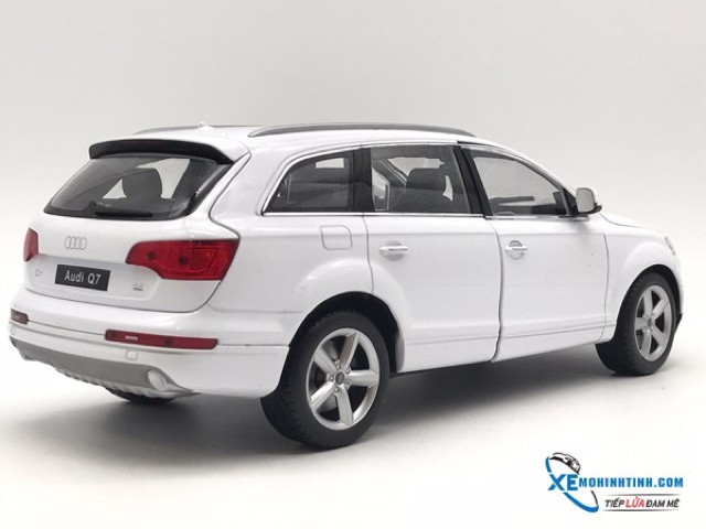 Xe Mô Hình Audi Q7 1:18 Welly-Fx (Trắng)