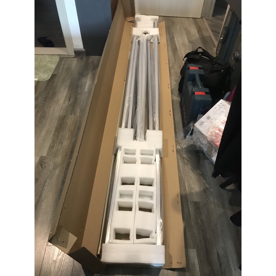 Màn chiếu siêu gần  Grandview ALR 120 inch DY5