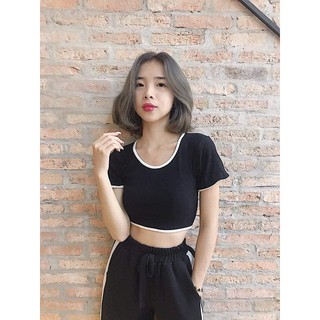 Croptop tay ngắn viền lai