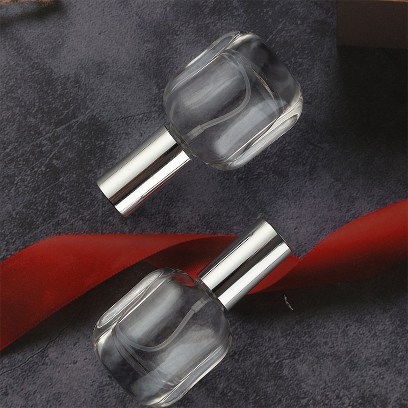 1 Lọ Thủy Tinh Rỗng Dạng Xịt Mini 10ml Dùng Đựng Nước Hoa Khi Đi Du Lịch