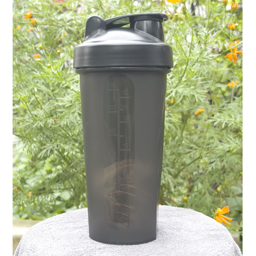 Bình lắc Shaker pha sữa cho người tập GYM - Bình nước thể thao Shaker - 600 ml - chính hãng