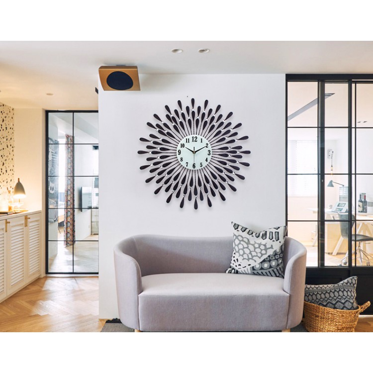 Đồng hồ treo tường trang trí Mặt Trời Đen MTD kích thước 70x70 cm