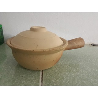 Nồi kho thịt kho