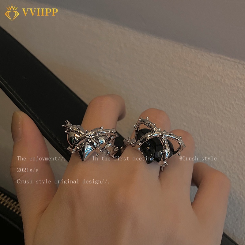 Nhẫn Thép Titan Màu Đen Bạc Thiết Kế Hình Trái Tim Phong Cách Punk Dành Cho Nữ