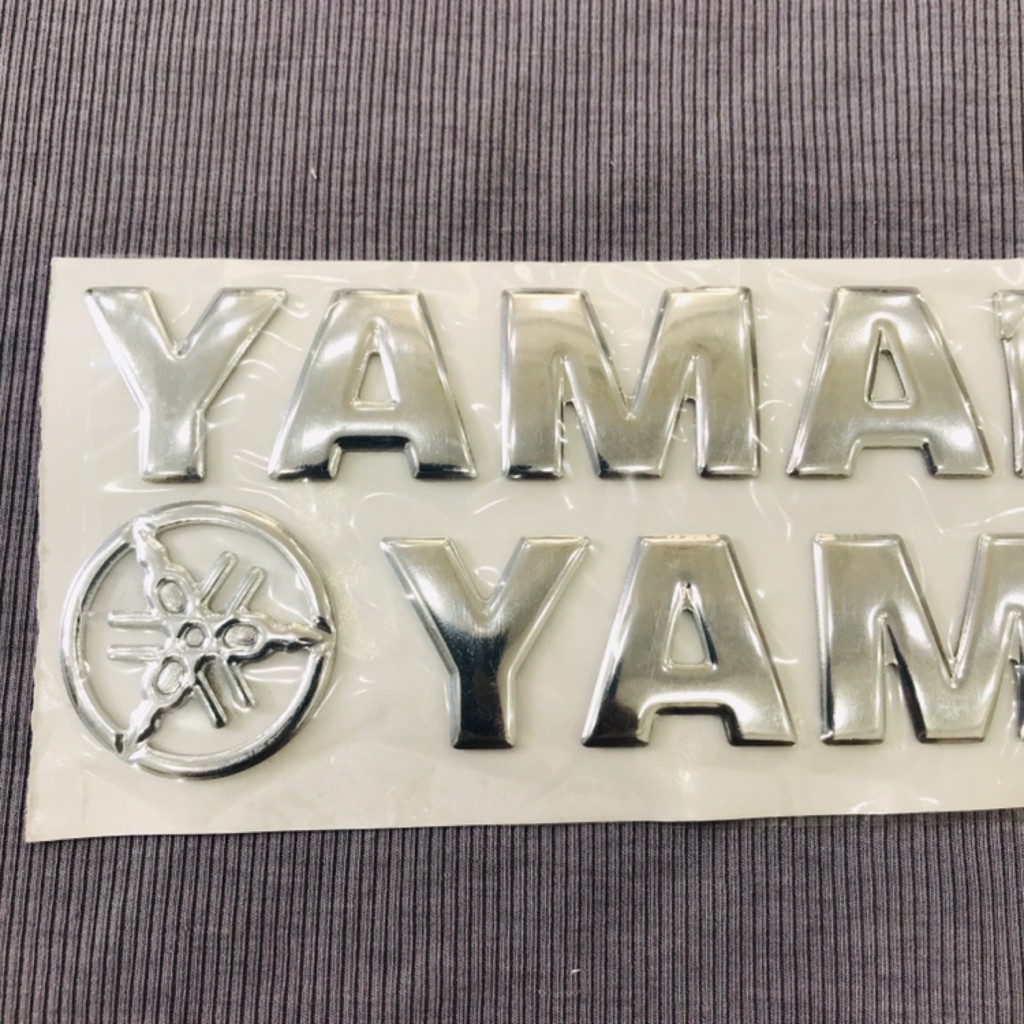 Cặp tem chữ nổi Yamaha sắc nét 3 màu lựa chọn