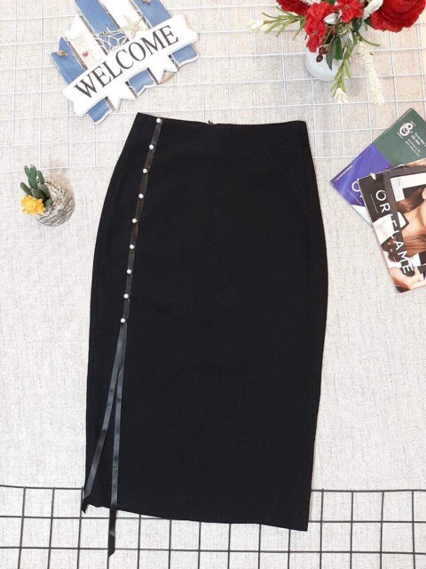 CV45 - CHÂN VÁY BÚT CHÌ ĐÍNH HẠT PHỐI RUY BĂNG | BigBuy360 - bigbuy360.vn