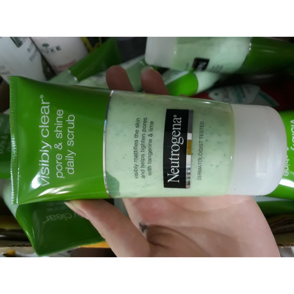 Sữa rửa mặt tẩy da chết Neutrogena Visibly Clear Pore & Shine Daily Scrub