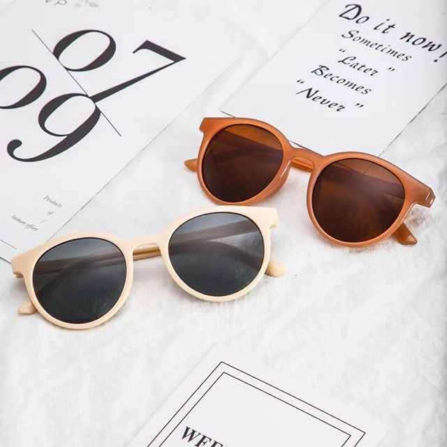 MẮT KÍNH THỜI TRANG CHỮ V TREND