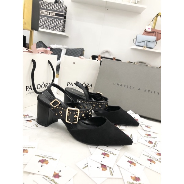Guốc cnk 7p fullbox vip còn sz 36 sale 360k