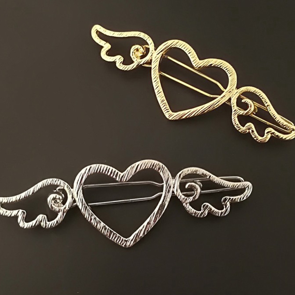 Cod Qipin Korean Heart Wings Hollow Hair Clips Retro Simple Metal Words Side Clips Hairpins 1pc