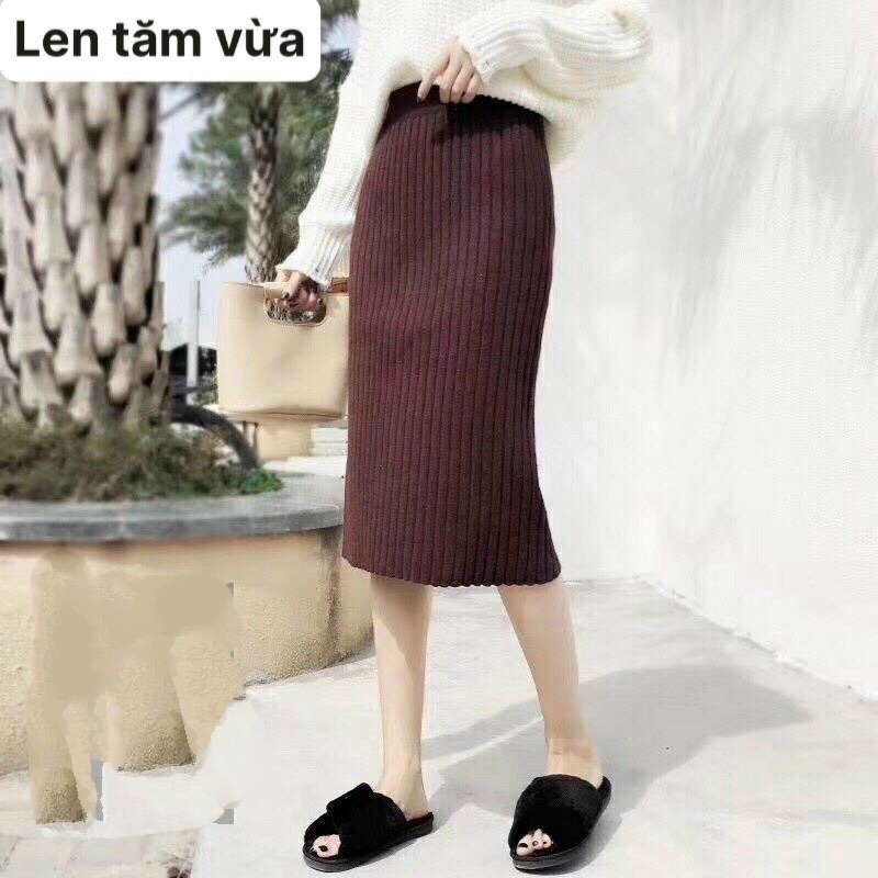 Chân váy len bút chì tăm mềm mại loại len đẹp, dáng chùm gối với chiều dài 65cm