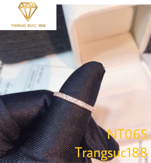 Nhẫn titan ko đEn đá quanh nhẫn NT065
