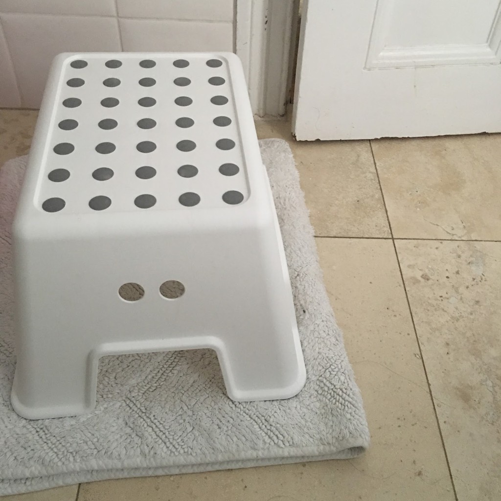 Ghế nhà tắm cao Ikea BOLMEN 44 x 35 x 25 cm