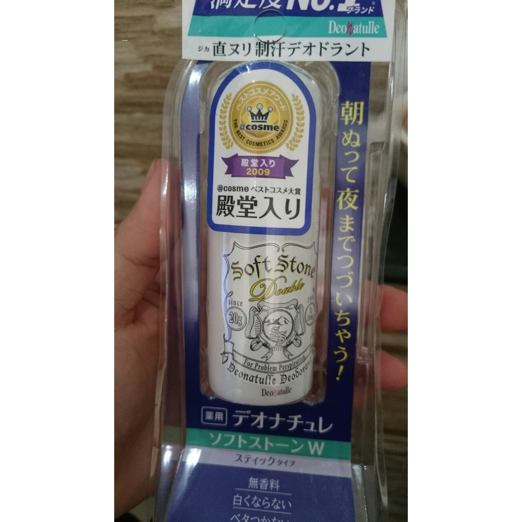Lăn Khử Mùi Đá Khoáng Soft Stone Nhật Deonatulle