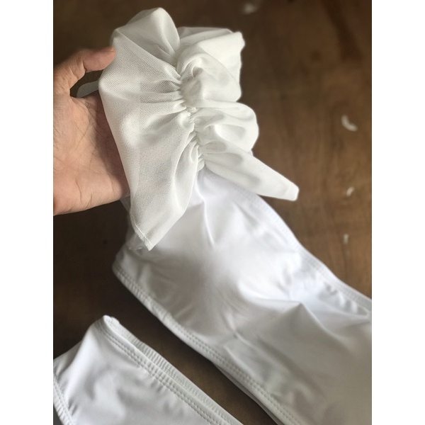 Bikini hai mảnh tay bèo voan màu trắng