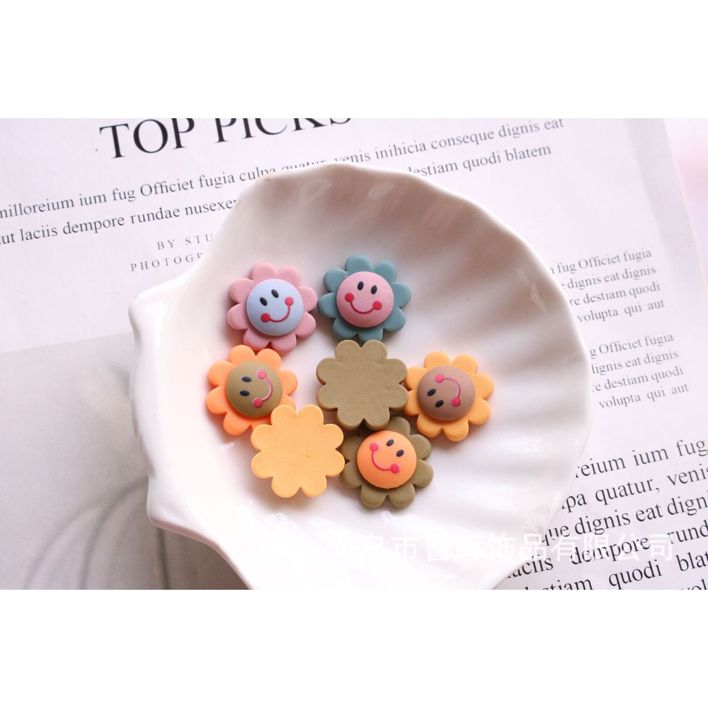 Charm (C158) slime/ Dụng Cụ Charm Trang Trí [Ko Keo &amp; Nút] Hình Bông hoa mặt trời (2.1 x 2.1 cm)