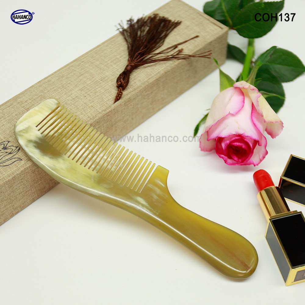 Lược sừng xuất Nhật - COH137 (Size: L - 18cm) Lược chuôi trơn tru đơn giản tiện ích- Horn Comb of HAHANCO - Chăm sóc tóc