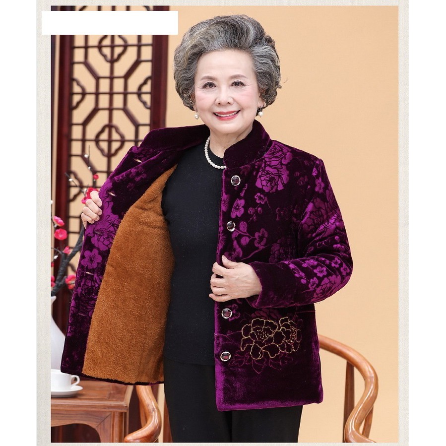 áo nhung ấm áp cho bà