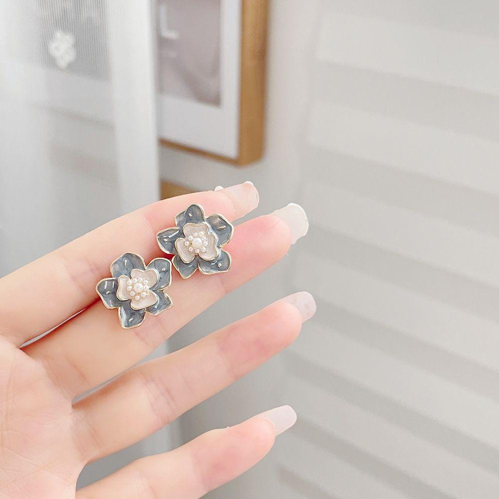Khuyên Tai Kẹp Hình Hoa Ba Chiều Vintage Tráng Men Màu Xanh Dương Cho Nữ