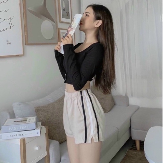 Áo kiểu thun borip cutout Trắng-Đen