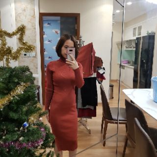 Váy len body cổ cao