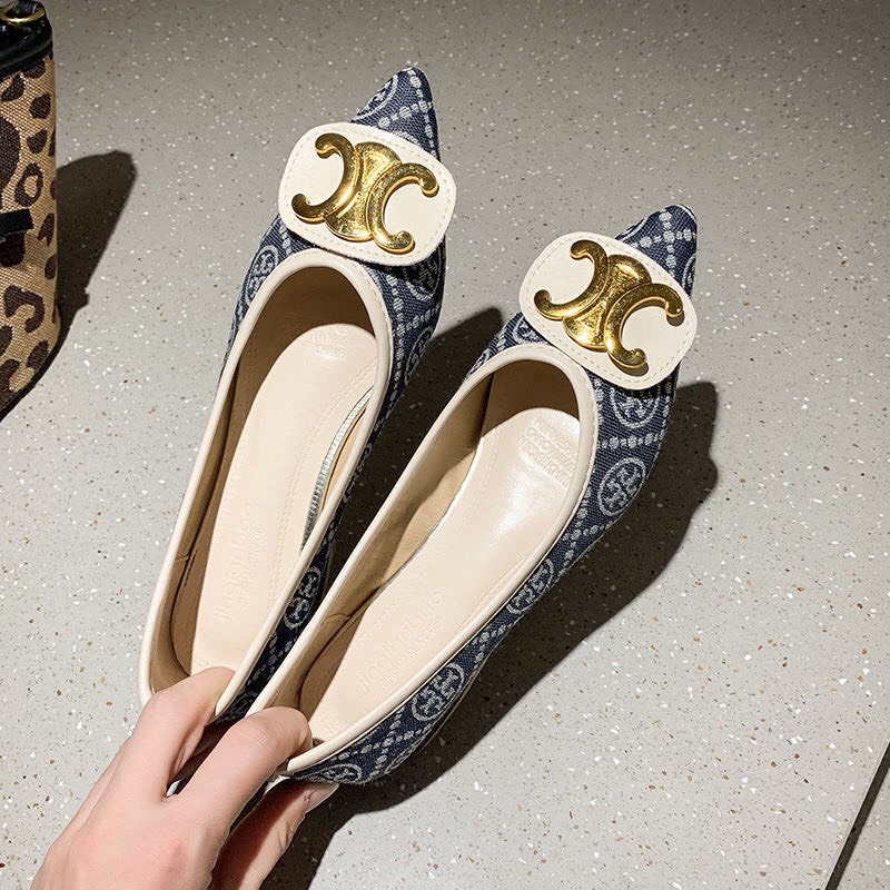 Giày Cao Gót đế vuông 2.5cm Mũi Nhọn Miệng Nông Đính Khóa Kim Loại Kiểu Pháp Dễ Thương