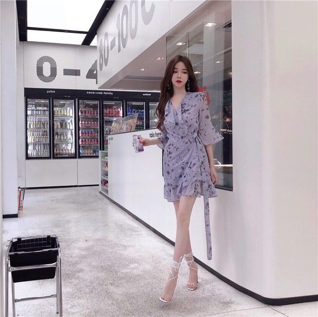 [Hình thật/ sẵn| Đầm voan hoa nhí xẻ vạt tím. Váy hoa cổ bèo tay xoè, buộc eo