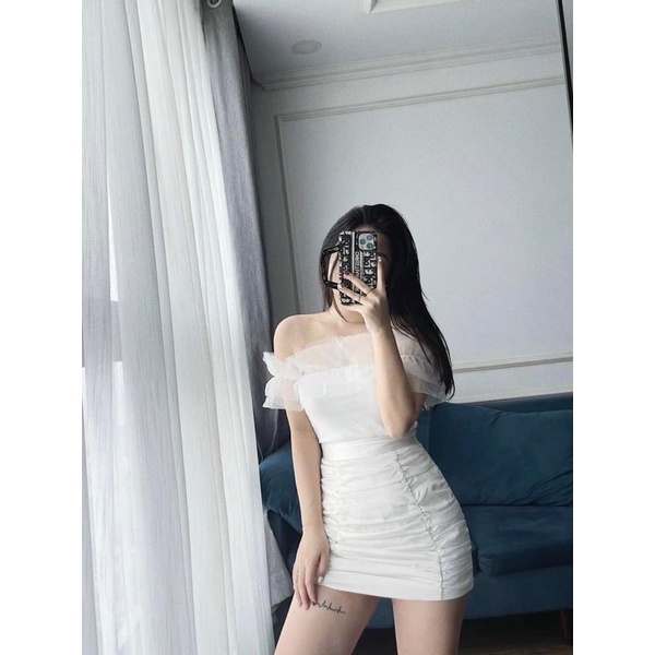 Áo trễ vai bèo ren tiểu thư