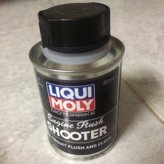 dụng dịch súc rửa động cơ xe máy liquimoly
