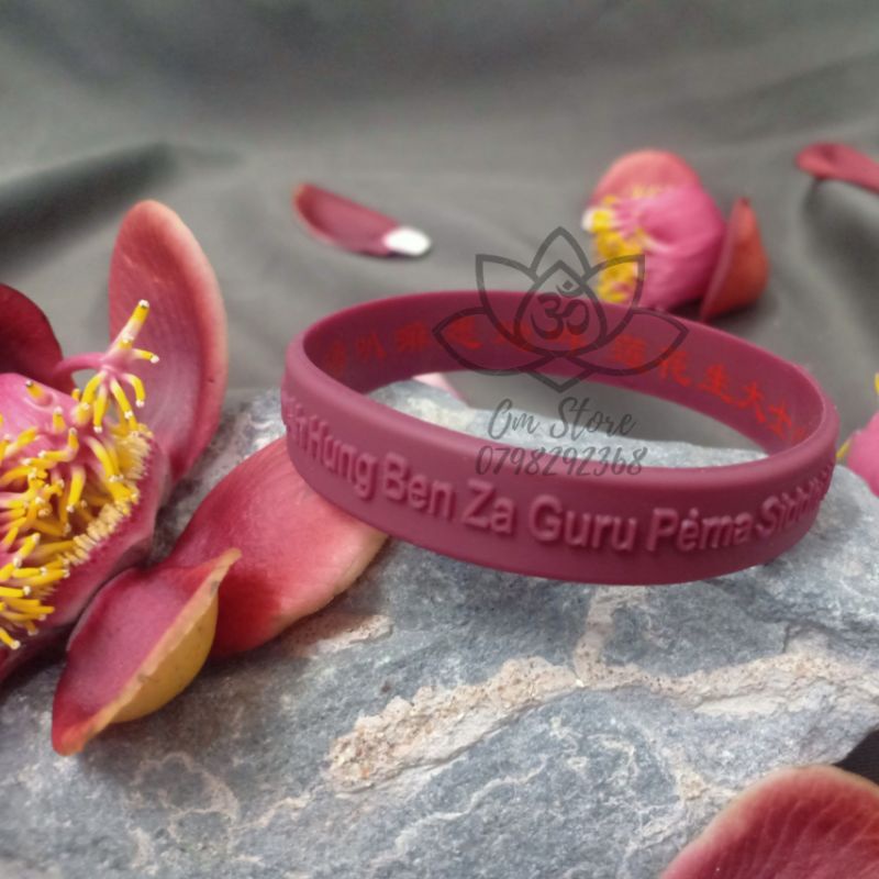 Vòng tay silicon khắc chú Đức Liên Hoa Sanh