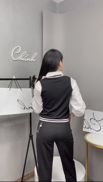 Áo Gile phối sơ mi tay