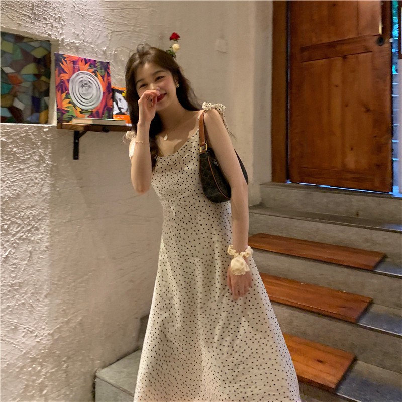 Đầm - Váy 2 dây họa tiết chấm bi cổ V mùa hè Hàn quốc