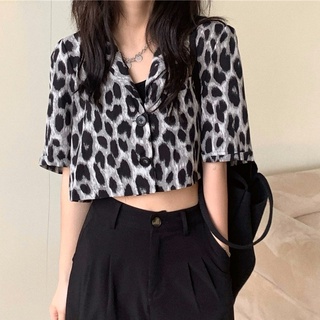 Áo sơ mi croptop da beo cá tính dành cho nữ