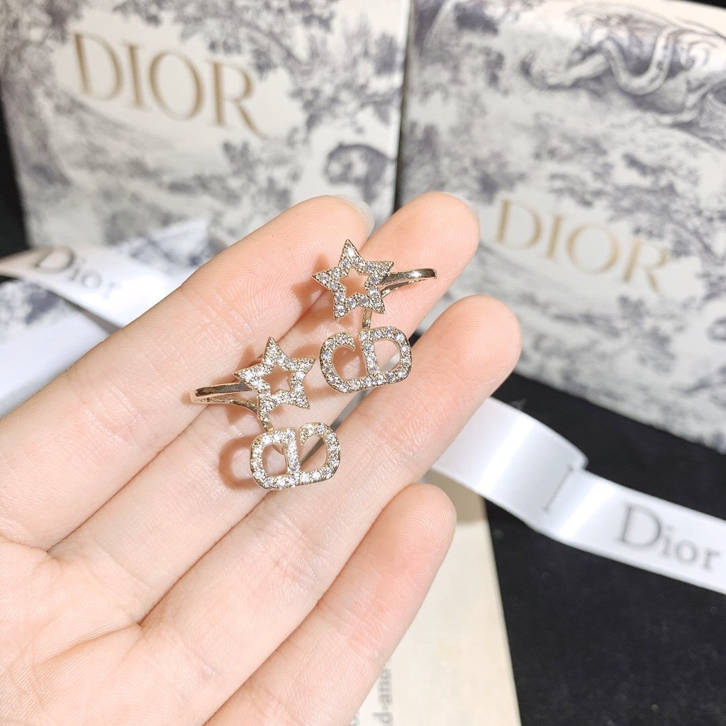 Khuyên Tai Tròn Bằng Thép Titan In Logo Dior Thời Trang Cho Nữ