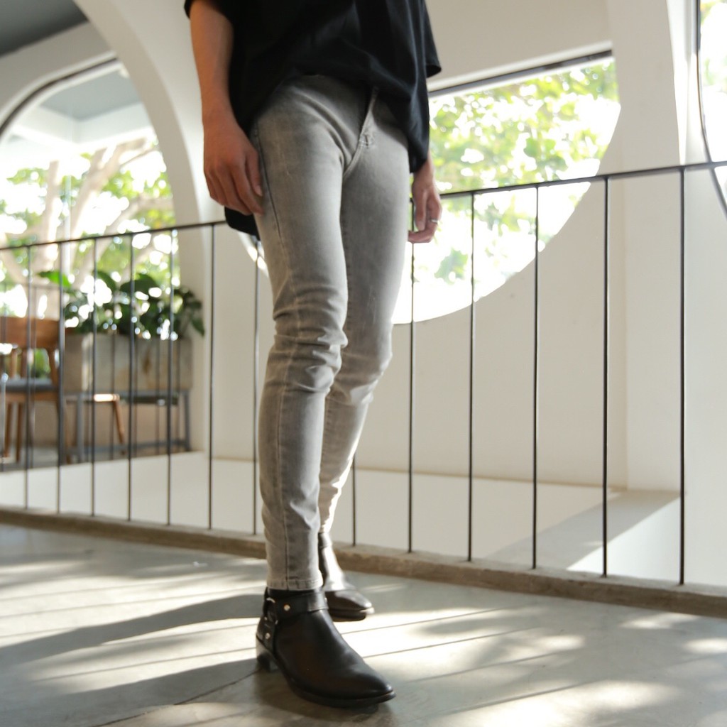 Quần Jean Nam Màu Xám Đẹp, Dáng Quần Ôm, Không Phai Màu , Dễ Dàng Phối Với Các Loại Áo Và Giày Thời Trang | BigBuy360 - bigbuy360.vn