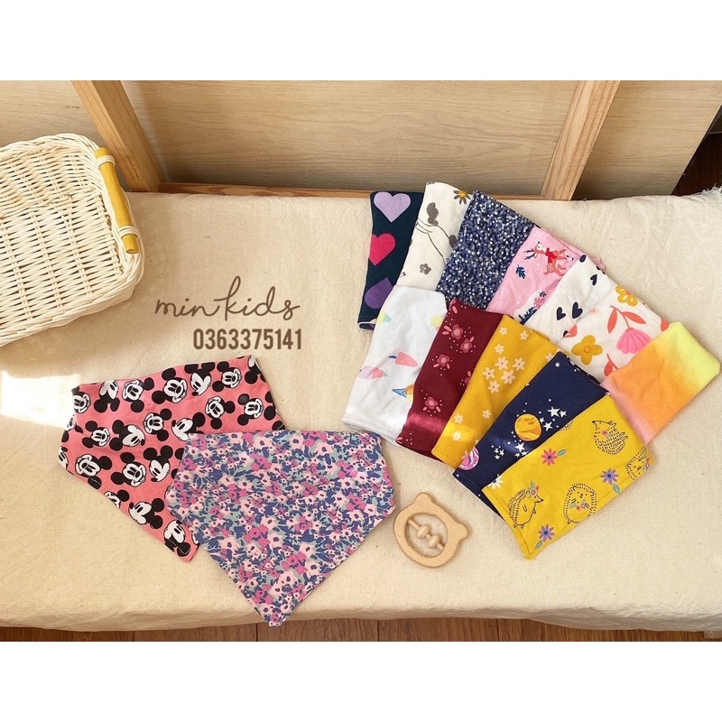 Yếm cổ tam giác cotton cho bé trai